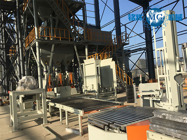 生產(chǎn)膩?zhàn)臃鄣臋C(jī)器多少錢(qián)？生產(chǎn)膩?zhàn)臃鄣臋C(jī)器哪家好